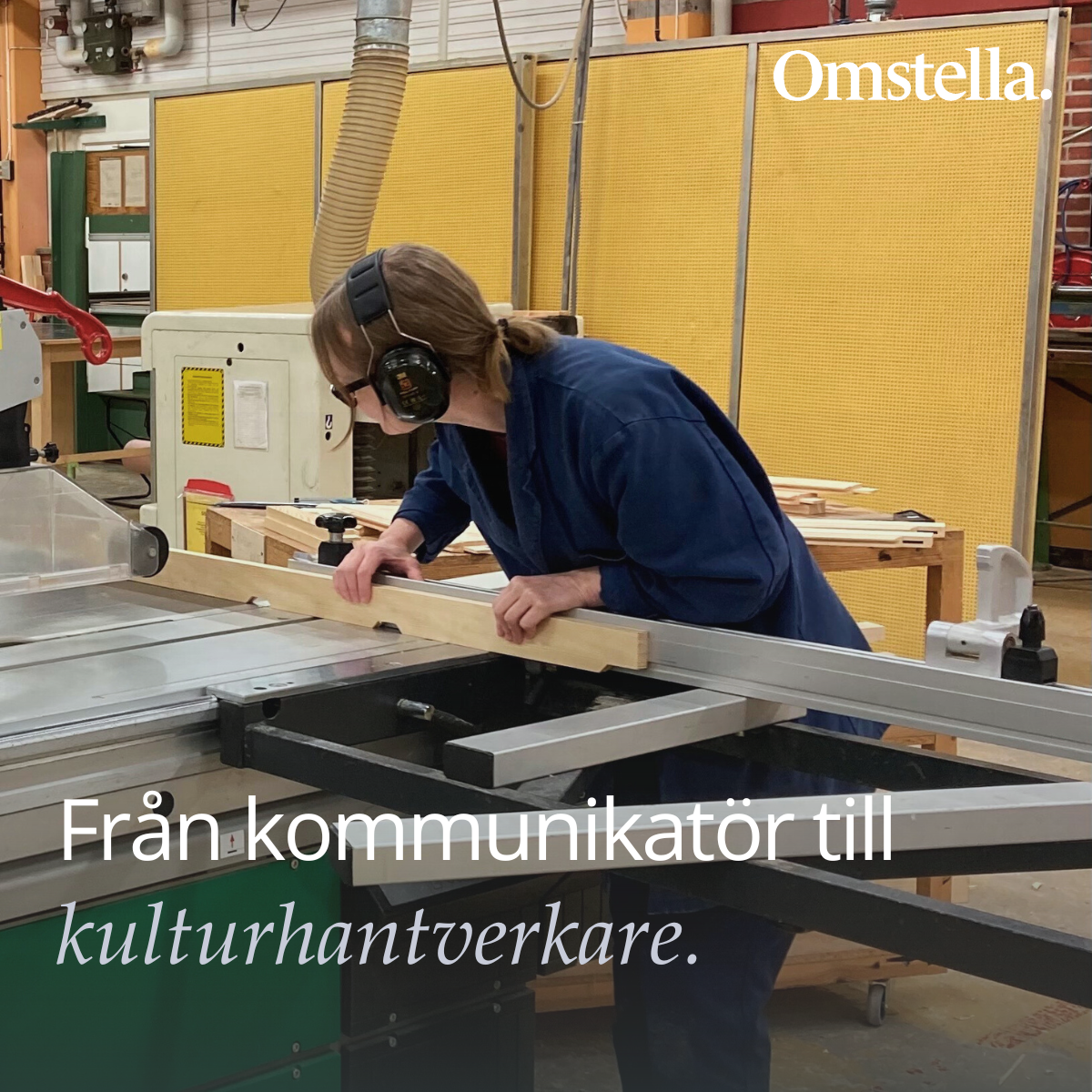 Pernilla Bergman Fowles vid arbetsbänken